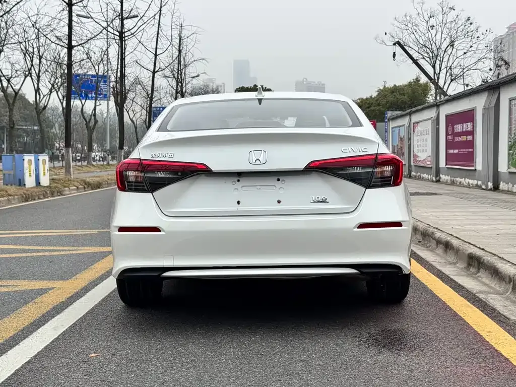 Honda Civic — фото 4