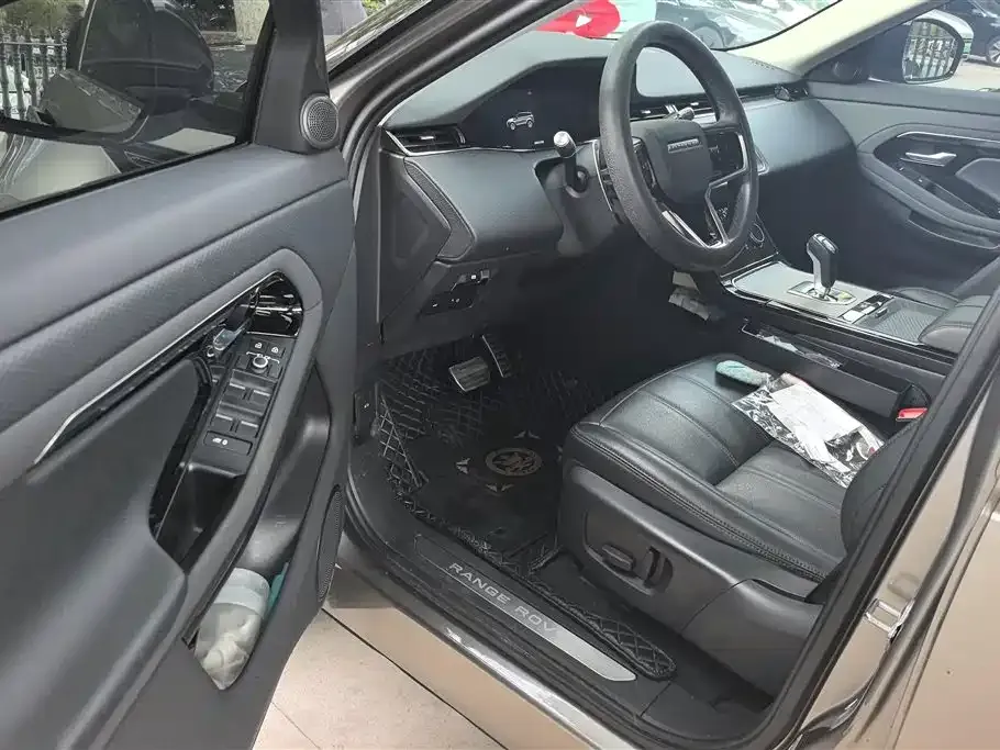 Land Rover Evoque — фото 5