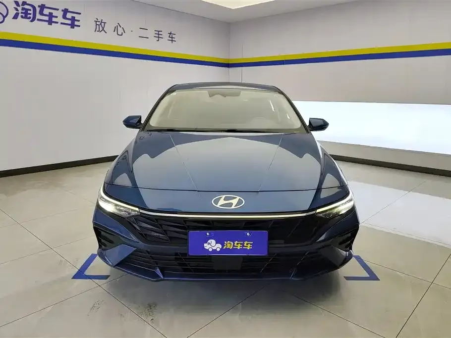 Hyundai Elantra — фото 5
