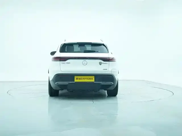Mercedes-Benz EQC — фото 3