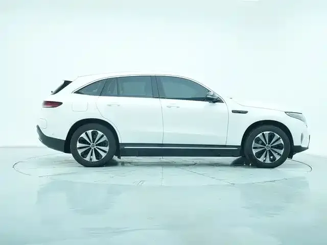 Mercedes-Benz EQC — фото 2