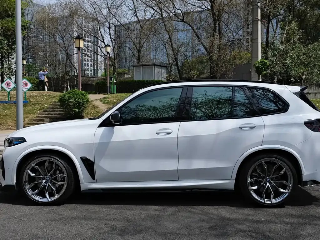 BMW X5 M — фото 10