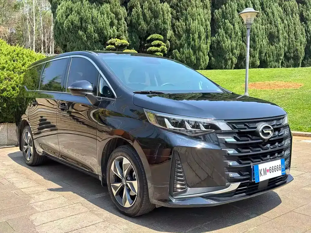 GAC Motor Trumpchi M6 — фото 3