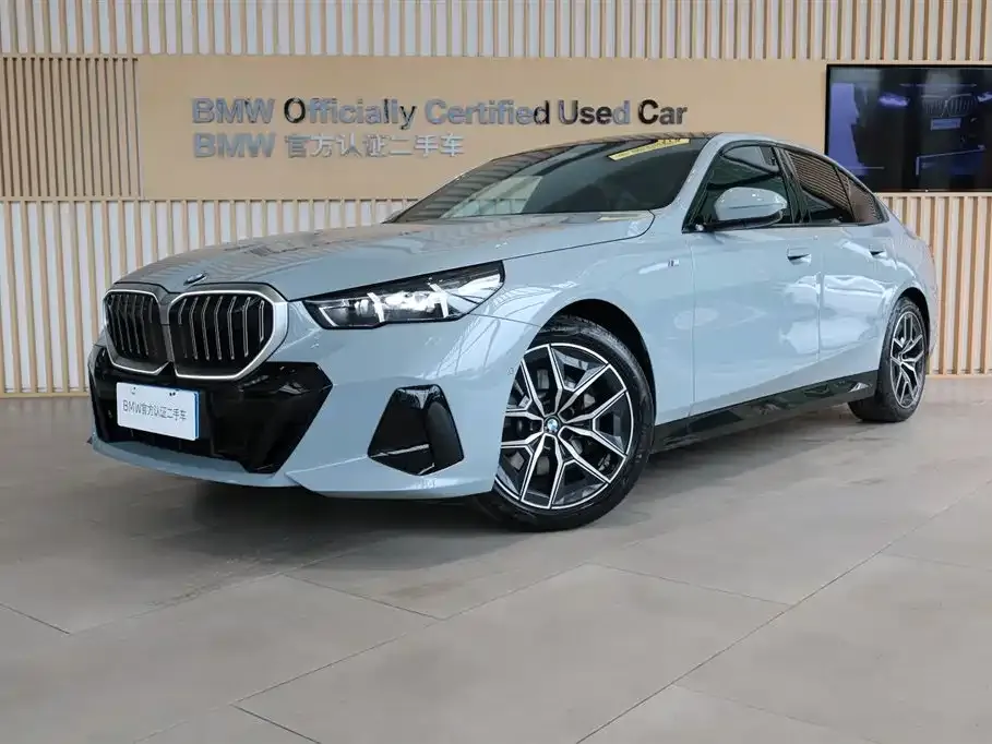 BMW 5 Series (Import) — фото 1