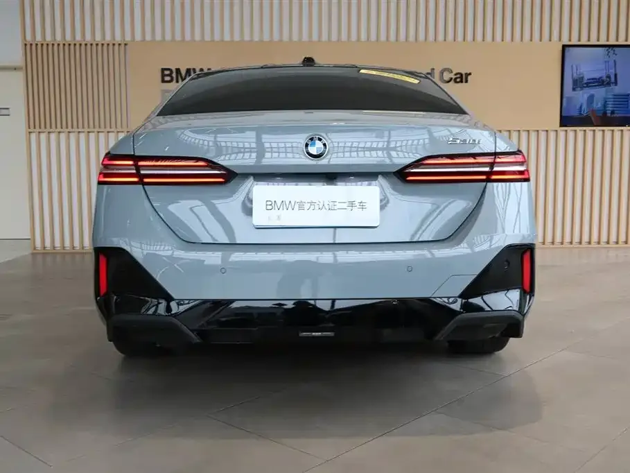 BMW 5 Series (Import) — фото 6