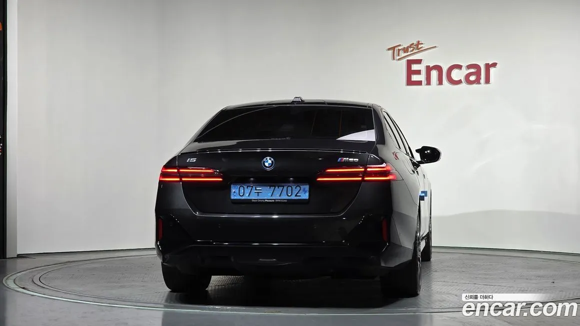 BMW i5 — фото 6