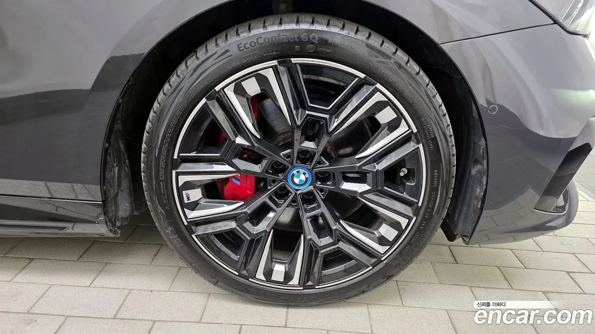 BMW i5 — фото 5
