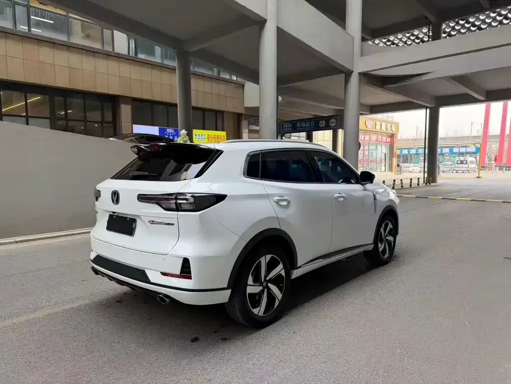 Changan CS55PLUS — фото 3