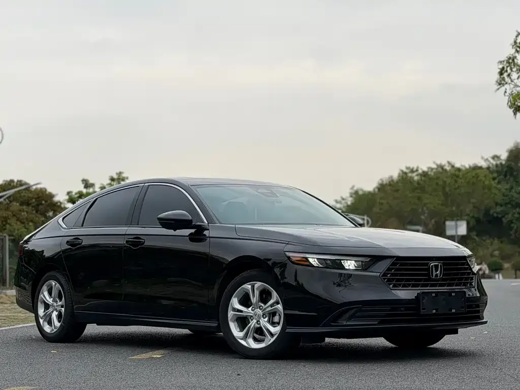 Honda Accord — фото 4