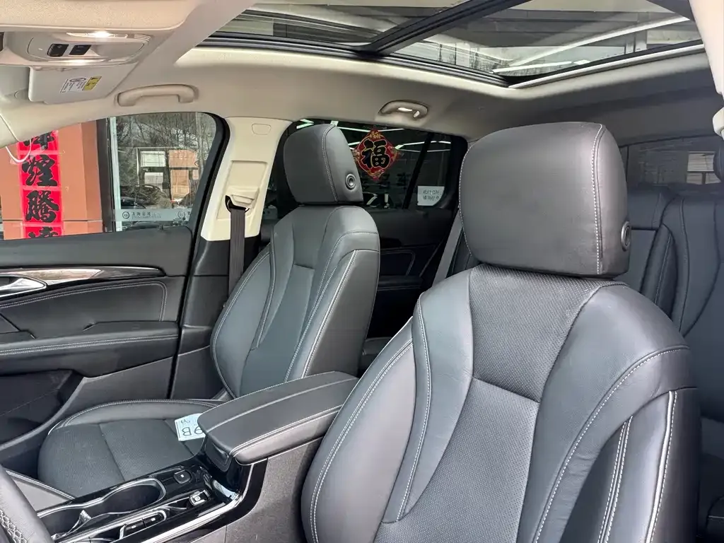 Buick Envision Plus — фото 7