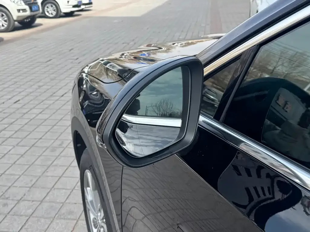 Buick Envision Plus — фото 2