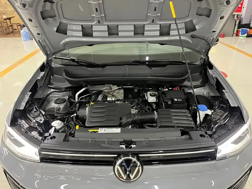 Volkswagen Tharu — фото 5