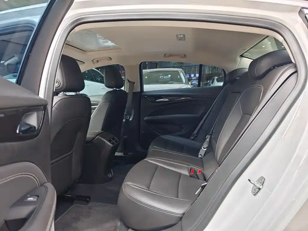 Buick Regal — фото 7