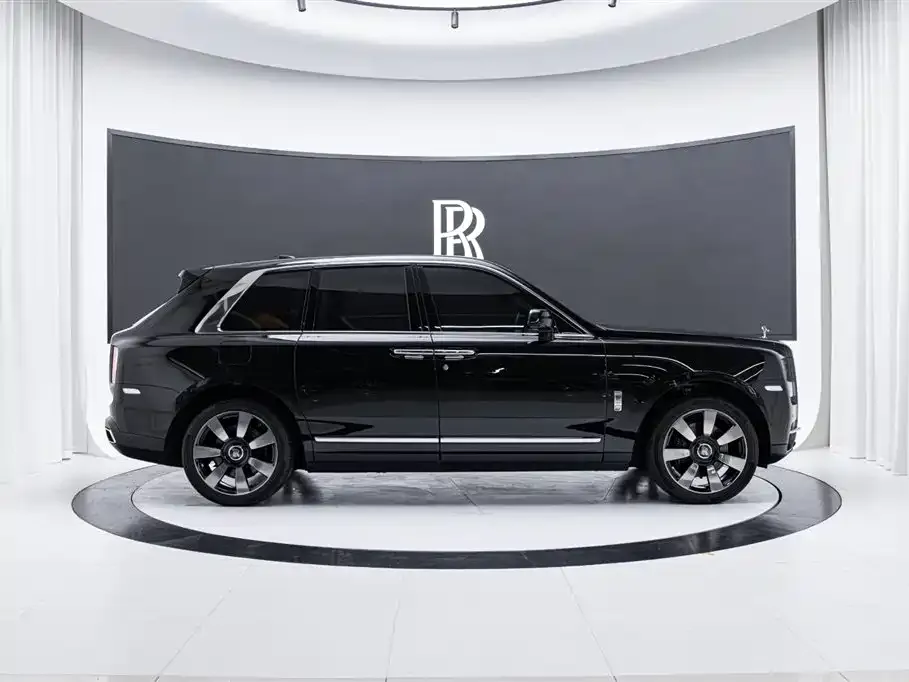 Rolls-Royce Cullinan — фото 7
