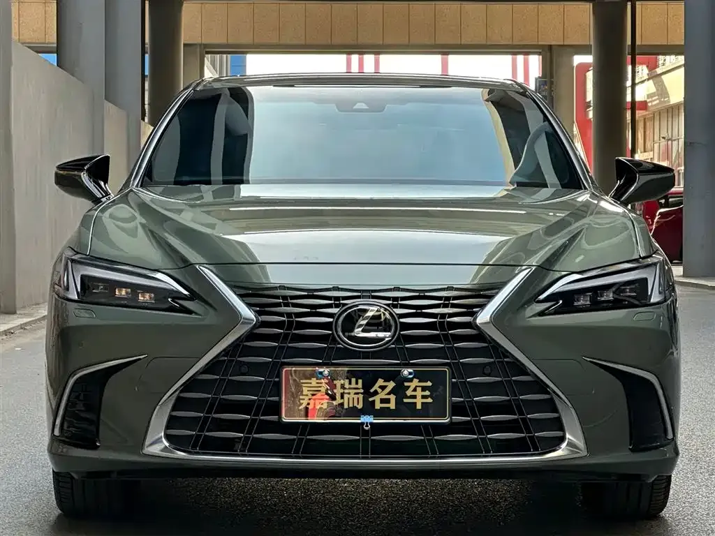 Lexus ES — фото 6