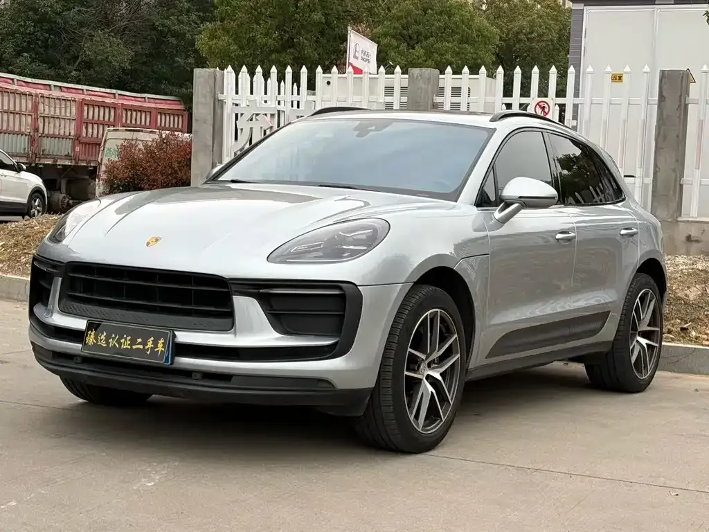 Porsche Macan — фото 1