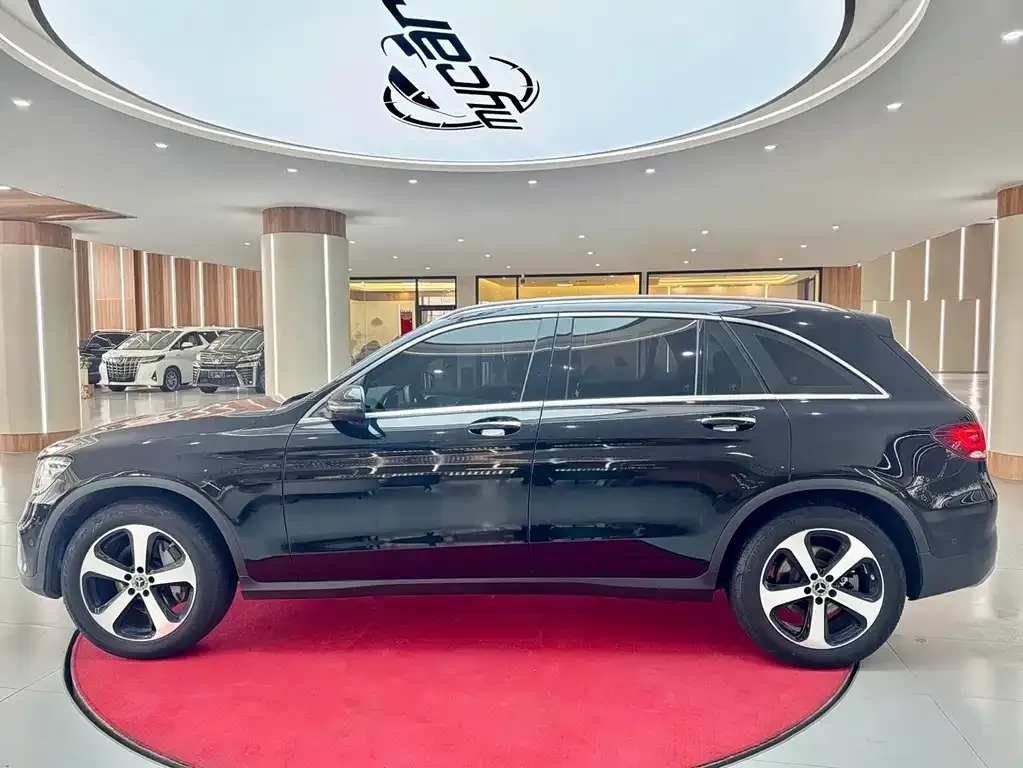 Mercedes-Benz GLC — фото 9