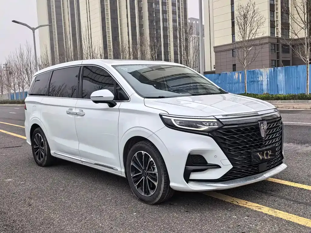 Roewe iMAX8 — фото 9