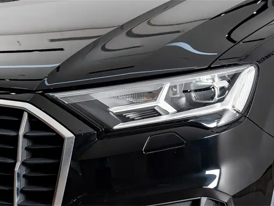 Audi Q7 — фото 2