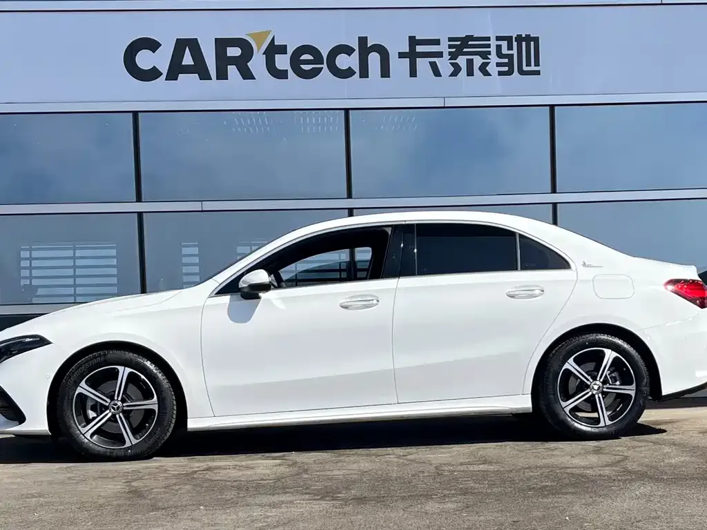 Mercedes-Benz A-Class — фото 2