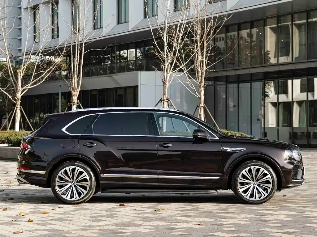 Bentley Bentayga — фото 8