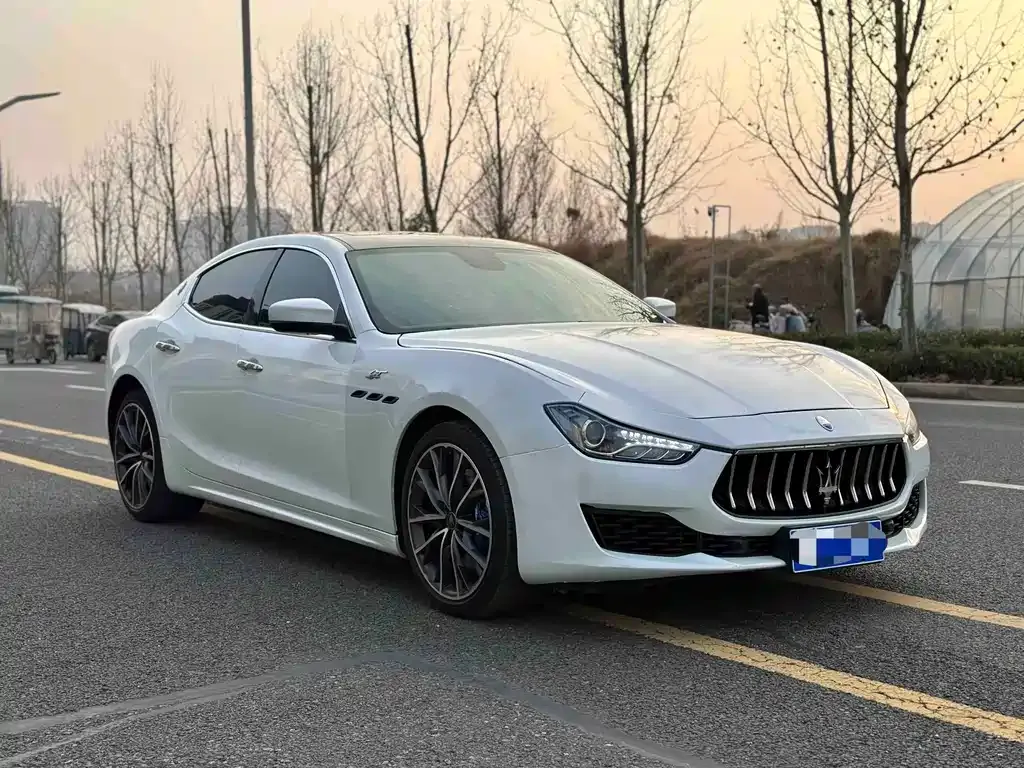 Maserati Ghibli — фото 9