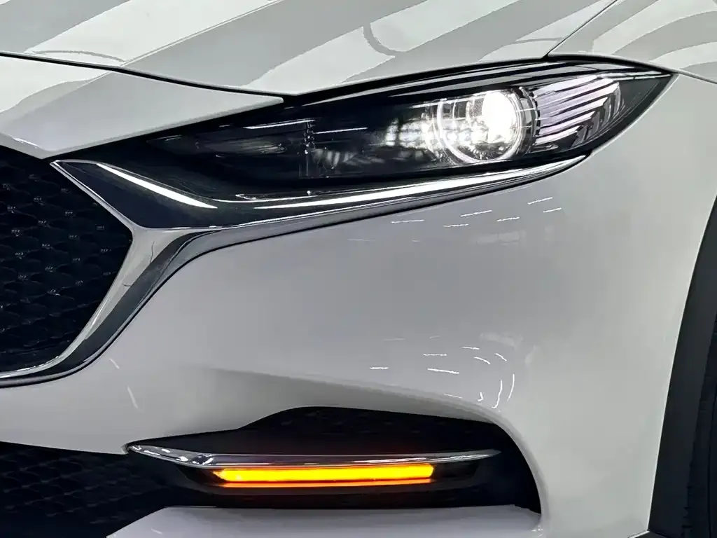 Mazda CX-4 — фото 4