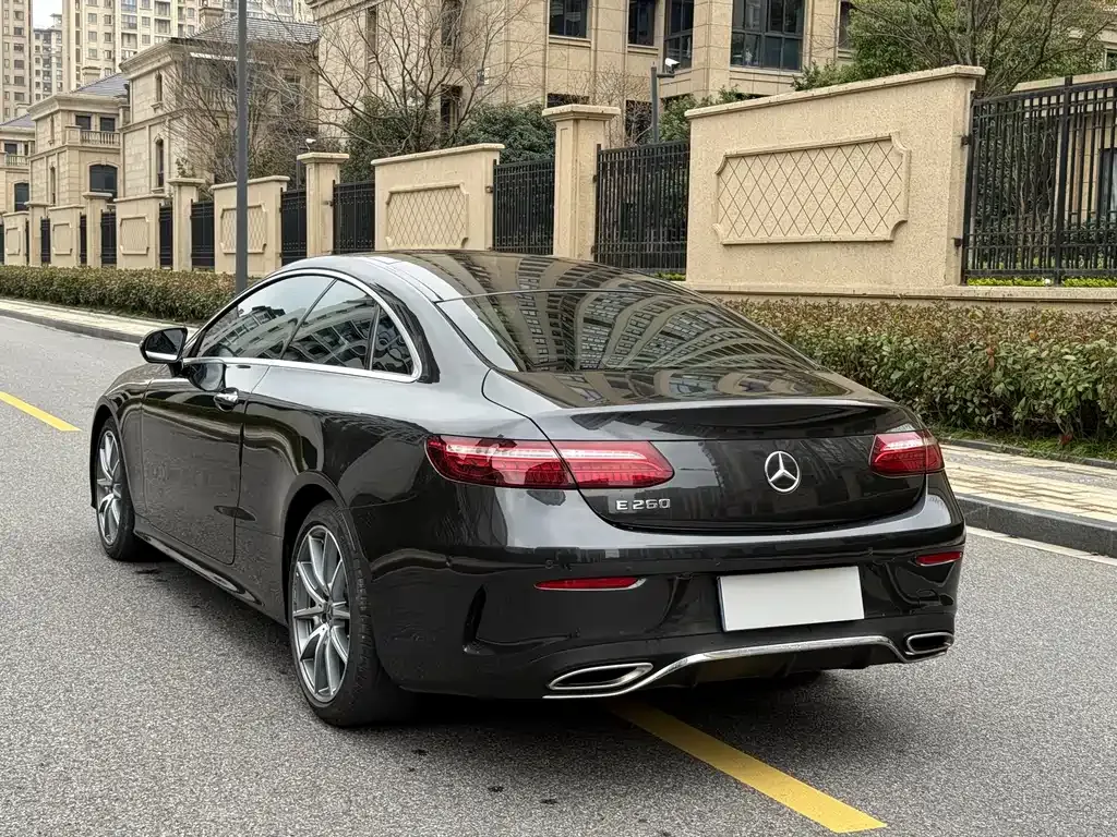 Mercedes-Benz E-Class (Import) — фото 5