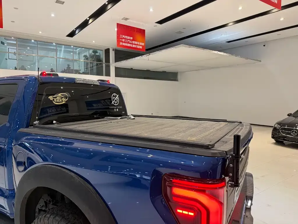 Ford F-150 Raptor — фото 9