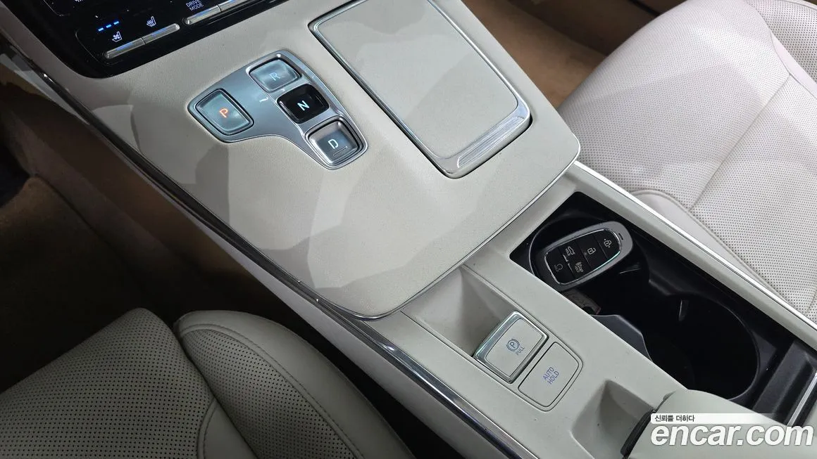Hyundai Grandeur — фото 10