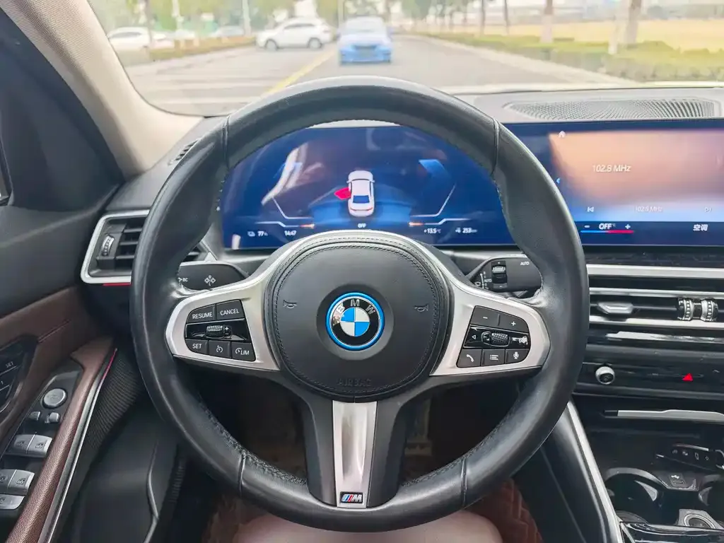BMW i3 — фото 5
