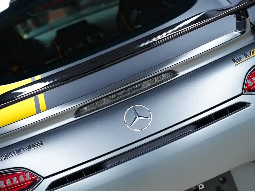 Mercedes-Benz AMG GT — фото 7