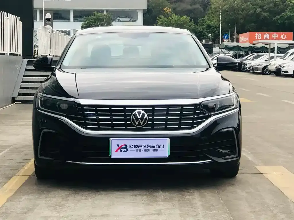 Volkswagen Passat New Energy — фото 5