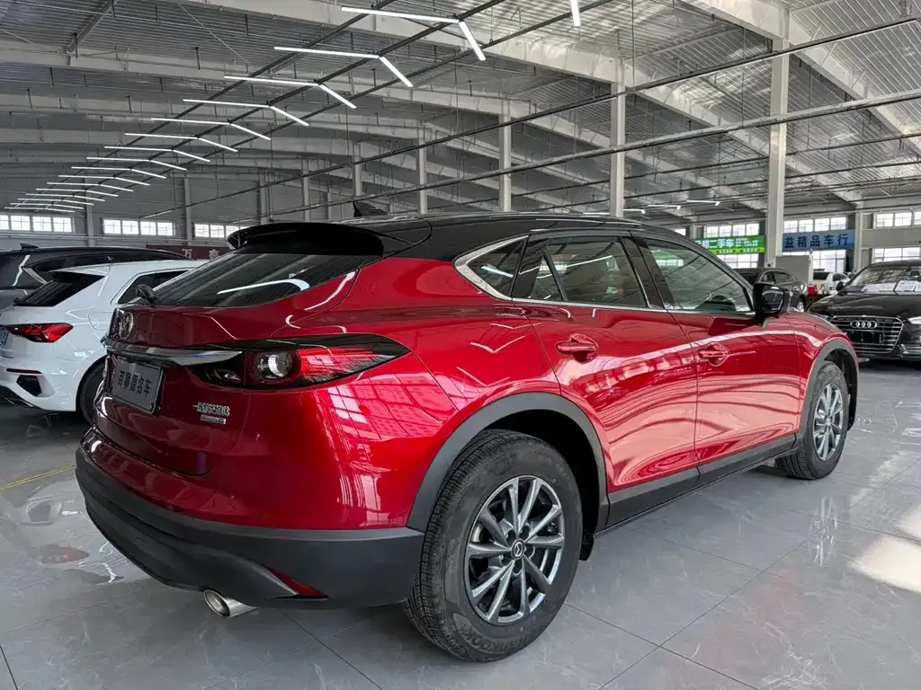 Mazda CX-4 — фото 10