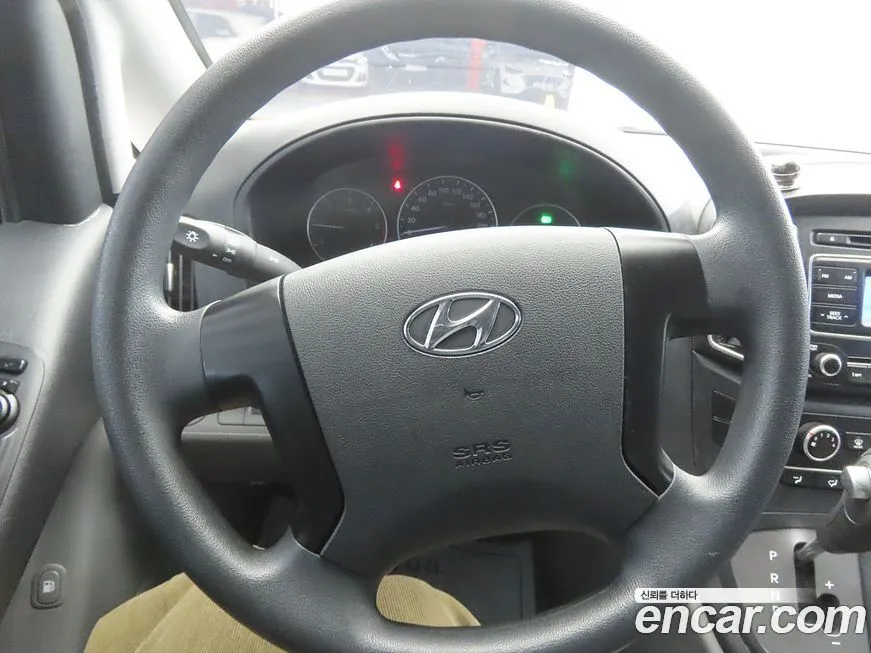 Hyundai Starex — фото 10
