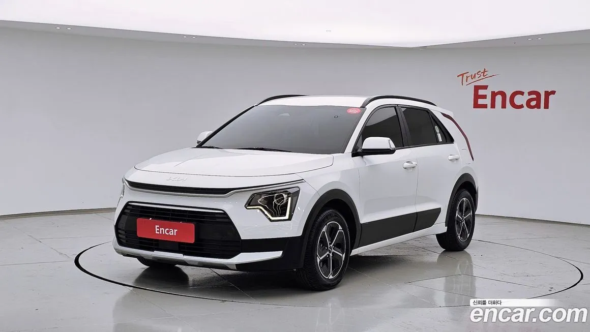 Kia Niro — фото 1