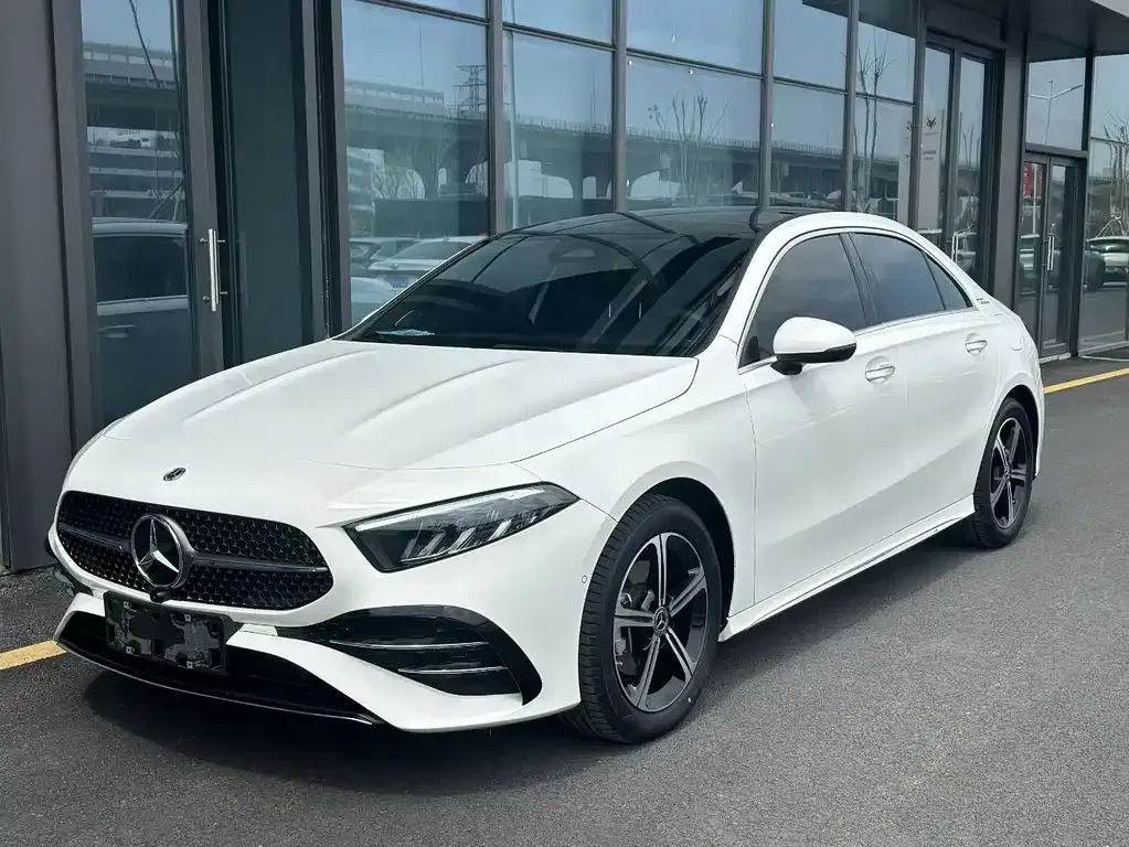 Mercedes-Benz A-Class — фото 1
