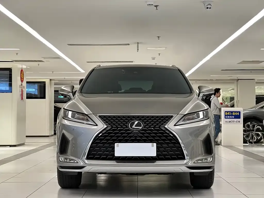 Lexus RX — фото 2