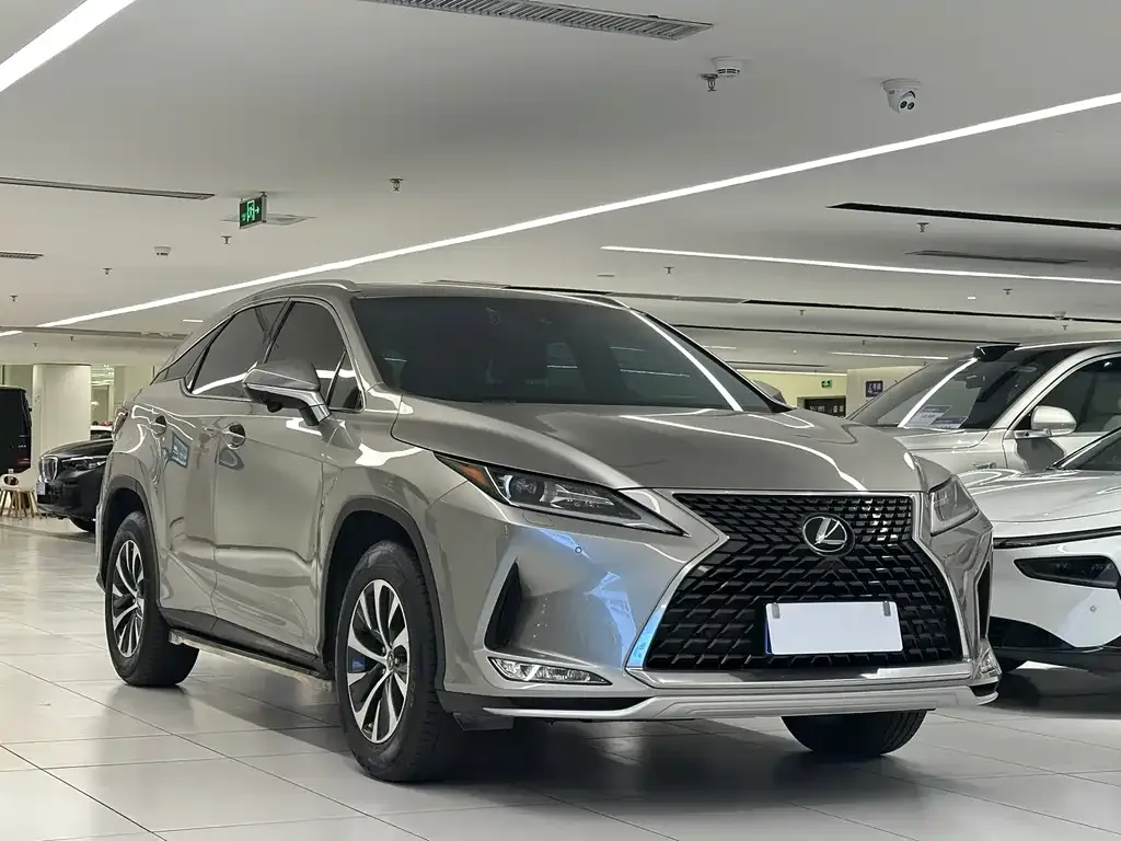 Lexus RX — фото 8