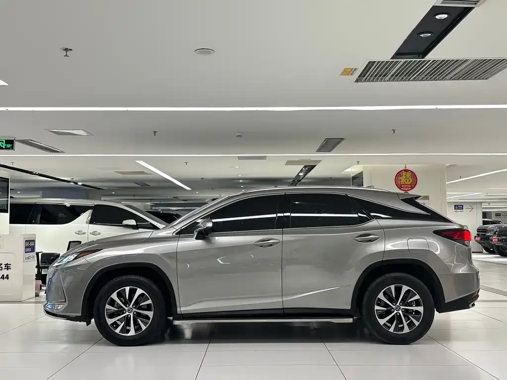 Lexus RX — фото 7