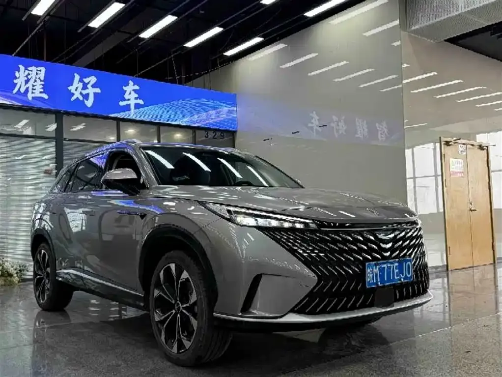 Roewe RX5 — фото 9