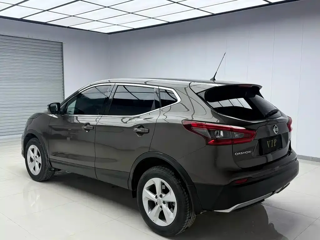 Nissan Qashqai — фото 5