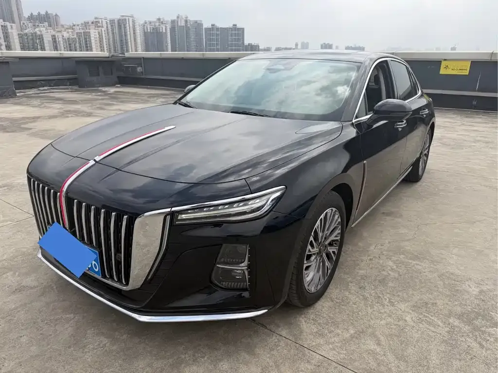 Hongqi H5 — фото 1