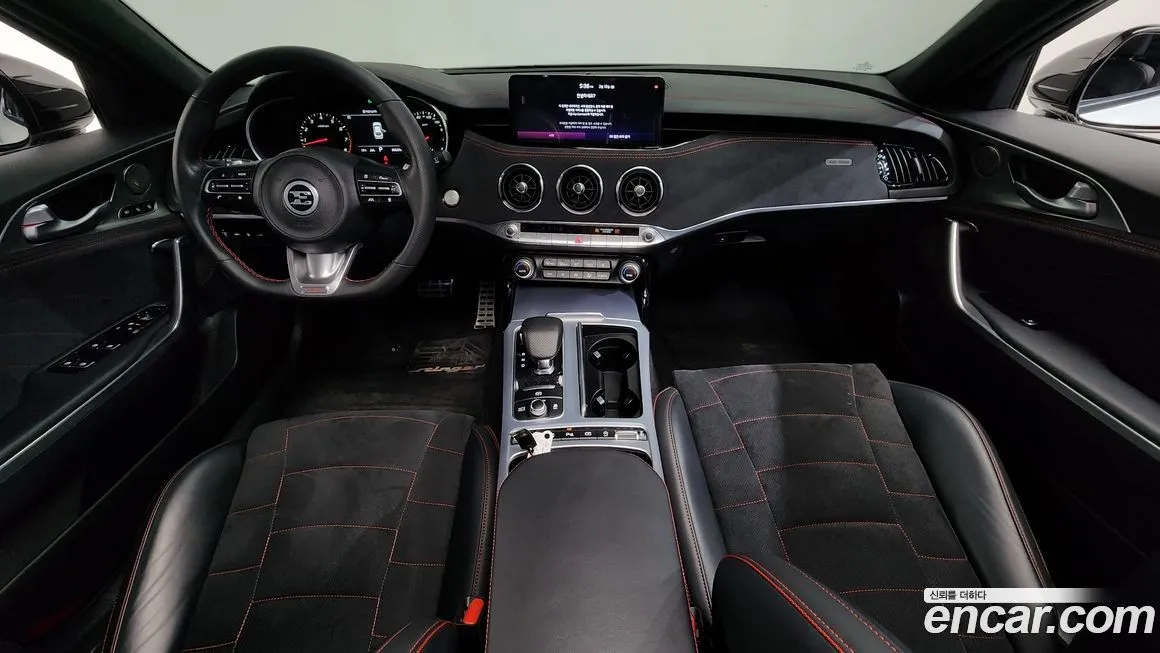 Kia Stinger — фото 10