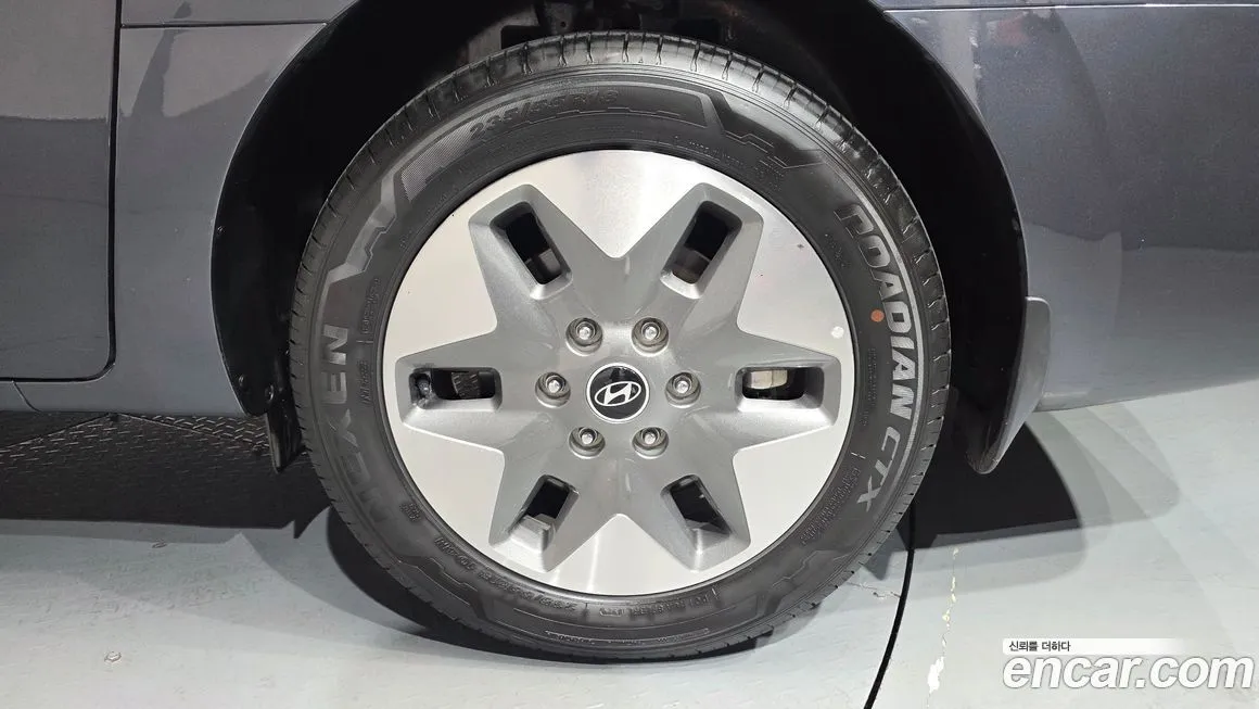 Hyundai Staria — фото 4