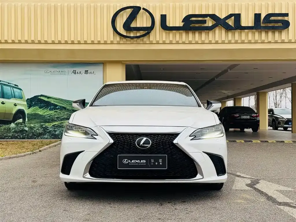 Lexus ES — фото 9