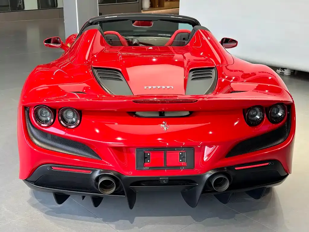 Ferrari F8 — фото 5