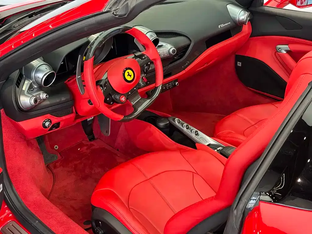 Ferrari F8 — фото 8