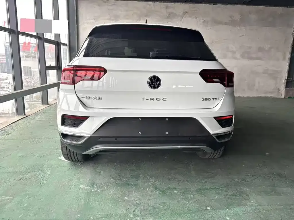 Volkswagen T-Roc — фото 3