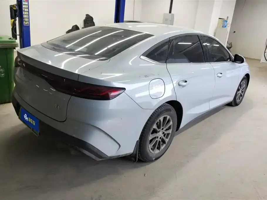 BYD Qin L — фото 10